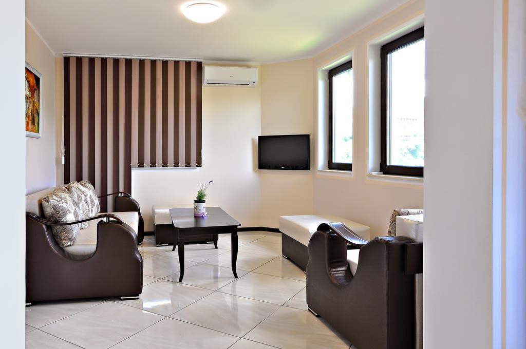 St George Apartment Veliko Turnovo Bagian luar foto